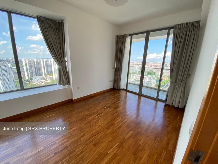 Centro Residences (D20), Condominium #531965631